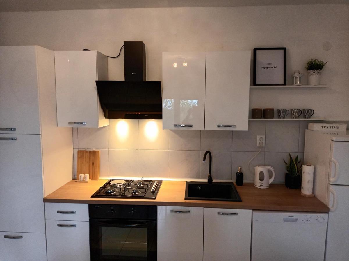 Holiday House Ana Скрадин Екстериор снимка
