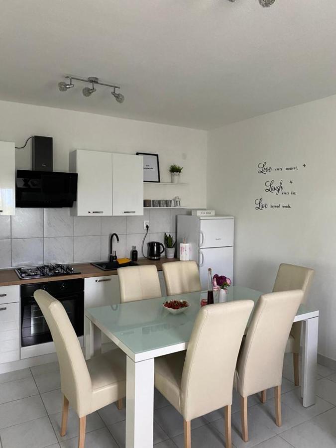 Holiday House Ana Скрадин Екстериор снимка