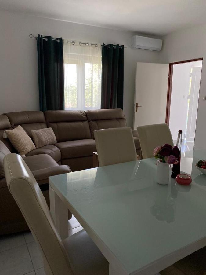Holiday House Ana Скрадин Екстериор снимка