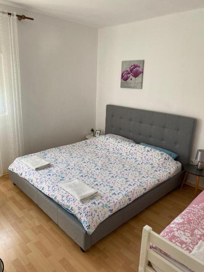 Holiday House Ana Скрадин Екстериор снимка