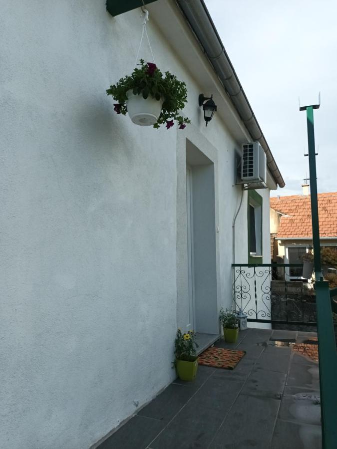 Holiday House Ana Скрадин Екстериор снимка