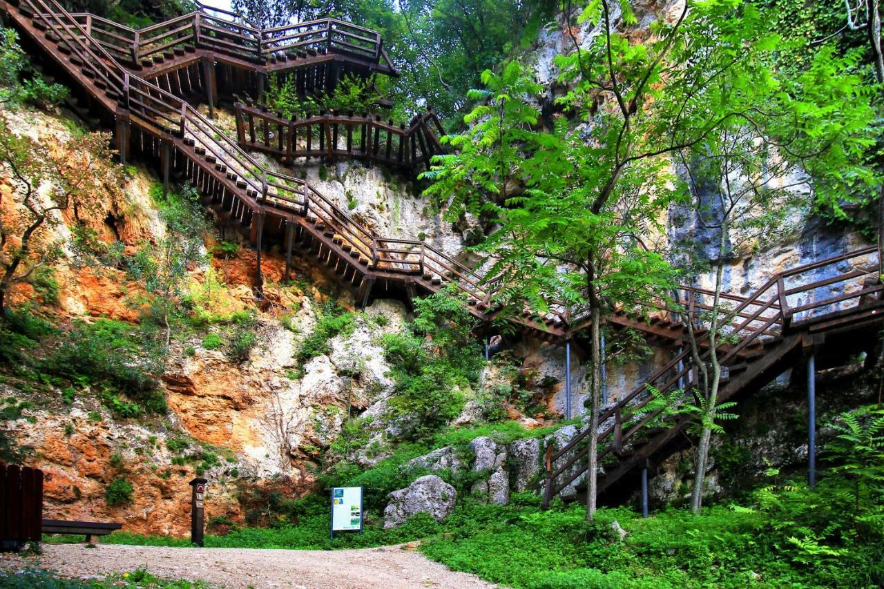 Holiday House Ana Скрадин Екстериор снимка